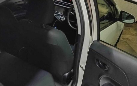 Toyota Aqua I, 2016 год, 1 050 000 рублей, 8 фотография