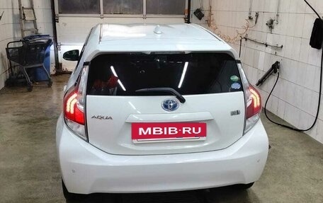 Toyota Aqua I, 2016 год, 1 050 000 рублей, 6 фотография