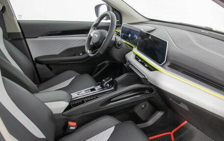 Geely Coolray I, 2023 год, 1 997 000 рублей, 9 фотография