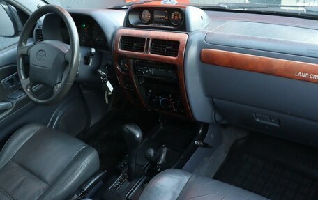 Toyota Land Cruiser Prado 90 рестайлинг, 2001 год, 1 599 000 рублей, 10 фотография