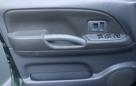 Toyota Land Cruiser Prado 90 рестайлинг, 2001 год, 1 599 000 рублей, 11 фотография