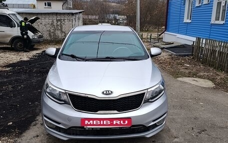 KIA Rio III рестайлинг, 2015 год, 760 000 рублей, 2 фотография