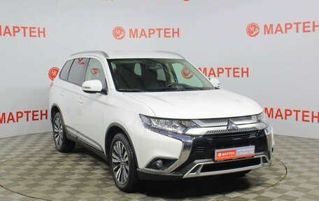 Mitsubishi Outlander III рестайлинг 3, 2018 год, 2 535 000 рублей, 3 фотография