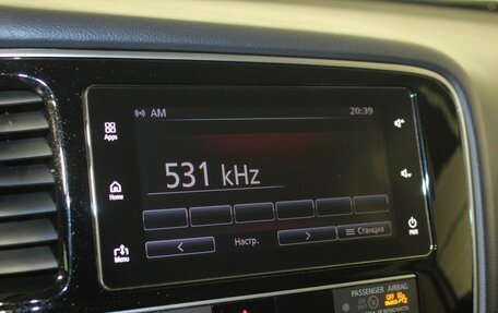 Mitsubishi Outlander III рестайлинг 3, 2018 год, 2 535 000 рублей, 12 фотография