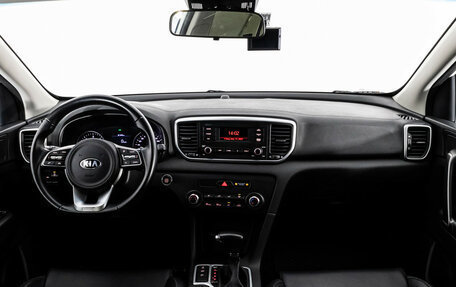 KIA Sportage IV рестайлинг, 2020 год, 1 899 000 рублей, 10 фотография