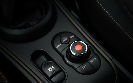 MINI Countryman II (F60), 2018 год, 2 599 000 рублей, 21 фотография