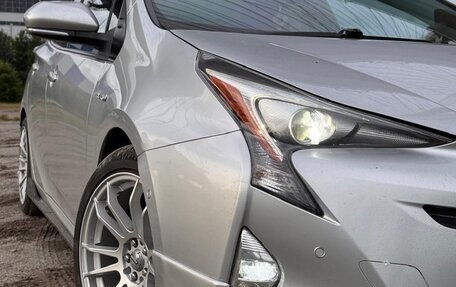 Toyota Prius IV XW50, 2016 год, 2 300 000 рублей, 14 фотография