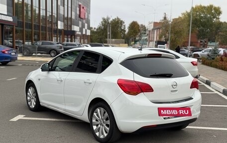 Opel Astra J, 2011 год, 680 000 рублей, 7 фотография