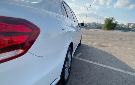 Mercedes-Benz E-Класс, 2015 год, 2 500 000 рублей, 25 фотография