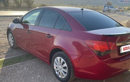 Chevrolet Cruze II, 2010 год, 550 000 рублей, 5 фотография