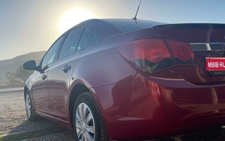 Chevrolet Cruze II, 2010 год, 550 000 рублей, 6 фотография