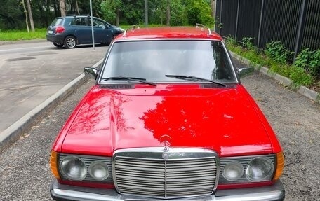 Mercedes-Benz W123, 1981 год, 3 000 000 рублей, 2 фотография