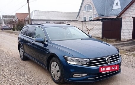 Volkswagen Passat B8 рестайлинг, 2019 год, 1 680 000 рублей, 7 фотография