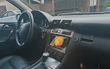 Mercedes-Benz C-Класс, 2005 год, 1 500 000 рублей, 15 фотография