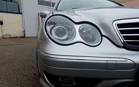 Mercedes-Benz C-Класс, 2005 год, 1 500 000 рублей, 16 фотография