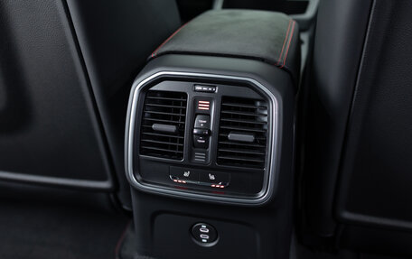 Porsche Macan I рестайлинг, 2025 год, 15 390 000 рублей, 26 фотография