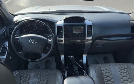 Toyota Land Cruiser Prado 120 рестайлинг, 2008 год, 2 050 000 рублей, 5 фотография