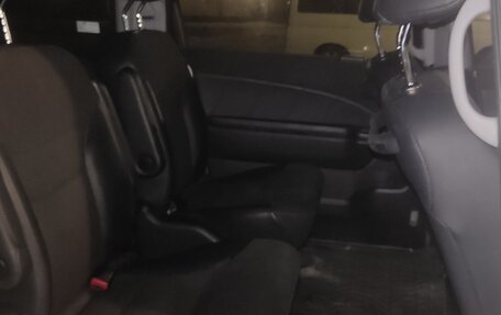 Honda Elysion I, 2012 год, 900 000 рублей, 4 фотография