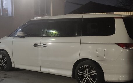 Honda Elysion I, 2012 год, 900 000 рублей, 6 фотография