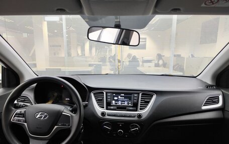 Hyundai Solaris II рестайлинг, 2021 год, 1 399 000 рублей, 17 фотография