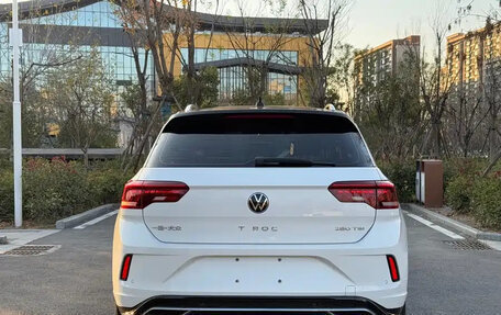 Volkswagen T-Roc I, 2022 год, 1 690 099 рублей, 6 фотография