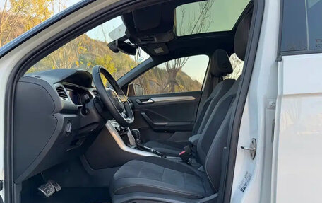 Volkswagen T-Roc I, 2022 год, 1 690 099 рублей, 9 фотография