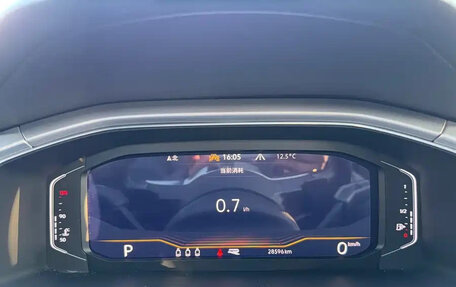 Volkswagen T-Roc I, 2022 год, 1 690 099 рублей, 10 фотография