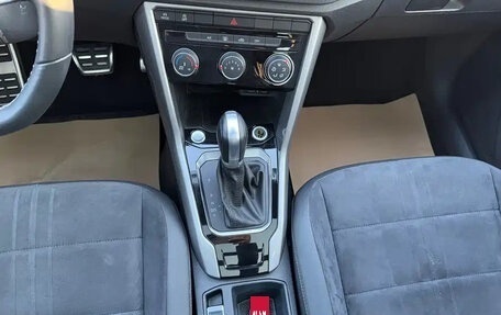 Volkswagen T-Roc I, 2022 год, 1 690 099 рублей, 17 фотография