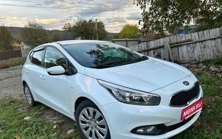 KIA cee'd III, 2013 год, 1 050 000 рублей, 5 фотография