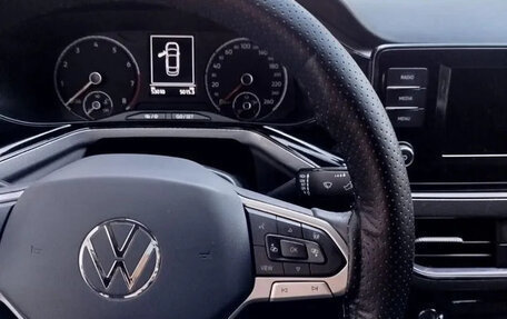 Volkswagen Polo VI (EU Market), 2021 год, 1 800 000 рублей, 2 фотография