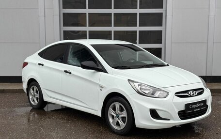 Hyundai Solaris II рестайлинг, 2012 год, 990 000 рублей, 7 фотография