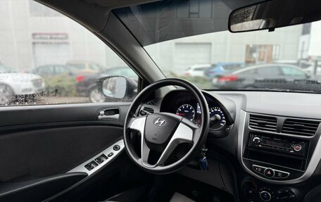 Hyundai Solaris II рестайлинг, 2012 год, 990 000 рублей, 14 фотография