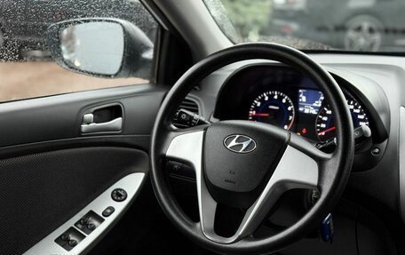 Hyundai Solaris II рестайлинг, 2012 год, 990 000 рублей, 15 фотография