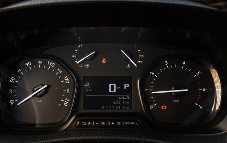 Peugeot Traveller I, 2019 год, 2 950 000 рублей, 15 фотография