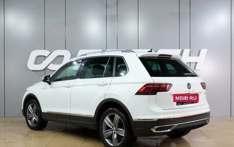 Volkswagen Tiguan II, 2021 год, 3 819 000 рублей, 2 фотография