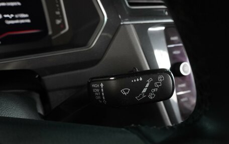 Volkswagen Tiguan II, 2021 год, 3 819 000 рублей, 15 фотография