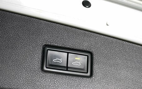 Volkswagen Tiguan II, 2021 год, 3 819 000 рублей, 28 фотография