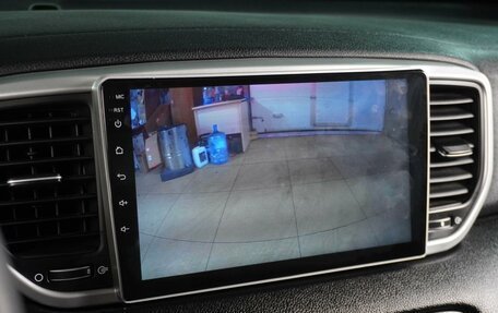 KIA Sportage IV рестайлинг, 2018 год, 2 199 000 рублей, 16 фотография