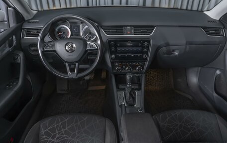 Skoda Octavia, 2019 год, 1 859 000 рублей, 6 фотография