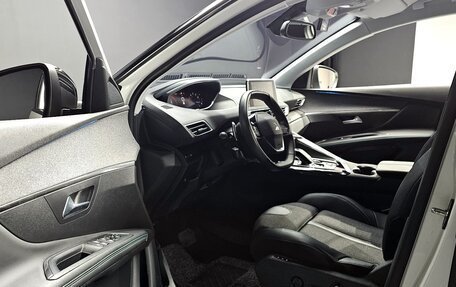 Peugeot 3008 II, 2022 год, 2 090 000 рублей, 12 фотография