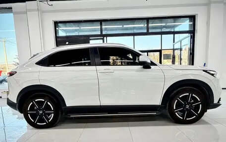 Honda Vezel, 2023 год, 1 427 000 рублей, 8 фотография