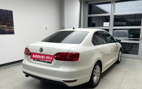 Volkswagen Jetta VI, 2014 год, 1 030 000 рублей, 4 фотография