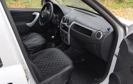 Renault Logan I, 2013 год, 350 000 рублей, 13 фотография