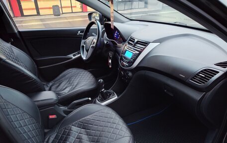 Hyundai Solaris II рестайлинг, 2011 год, 558 000 рублей, 8 фотография