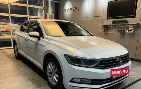 Volkswagen Passat B8 рестайлинг, 2019 год, 2 079 000 рублей, 3 фотография