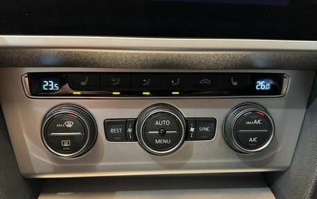 Volkswagen Passat B8 рестайлинг, 2019 год, 2 079 000 рублей, 16 фотография