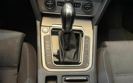 Volkswagen Passat B8 рестайлинг, 2019 год, 2 079 000 рублей, 20 фотография