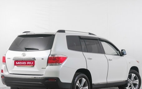 Toyota Highlander III, 2011 год, 2 449 000 рублей, 7 фотография