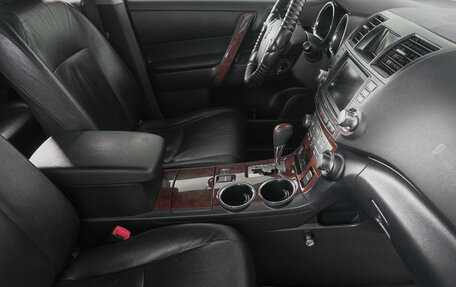 Toyota Highlander III, 2011 год, 2 449 000 рублей, 12 фотография