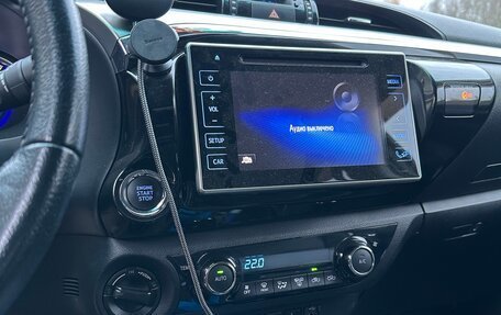 Toyota Hilux VIII, 2019 год, 4 700 000 рублей, 3 фотография